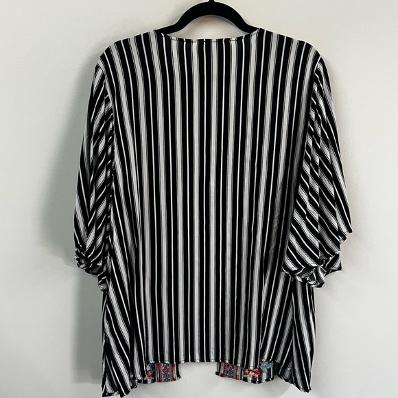 Savanna Jane Floral Embroider Stripe Kimono - Picture 10 of 11